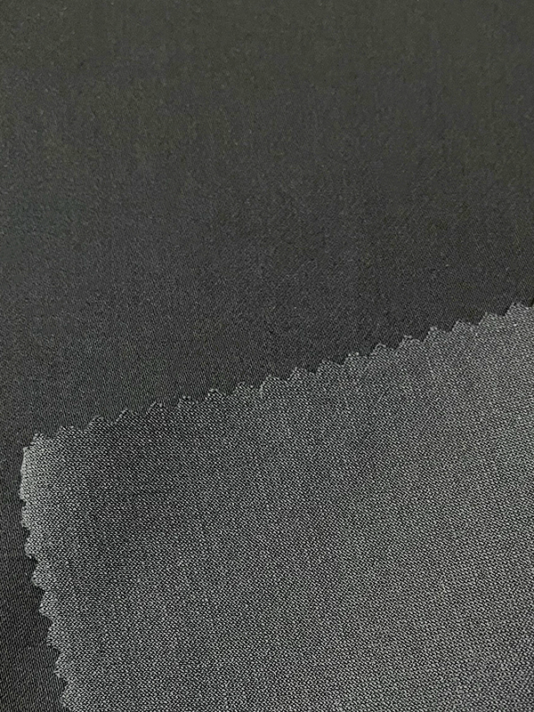 RAYONNE CHALLIS AH-73826 45%R+29%T+21%C+4%N+1%SP Respirant et perméable à l'humidité